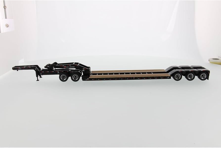 Amazon.com: Diecast Masters 1/50 XL 120 Low-Profile HDG Outrigger